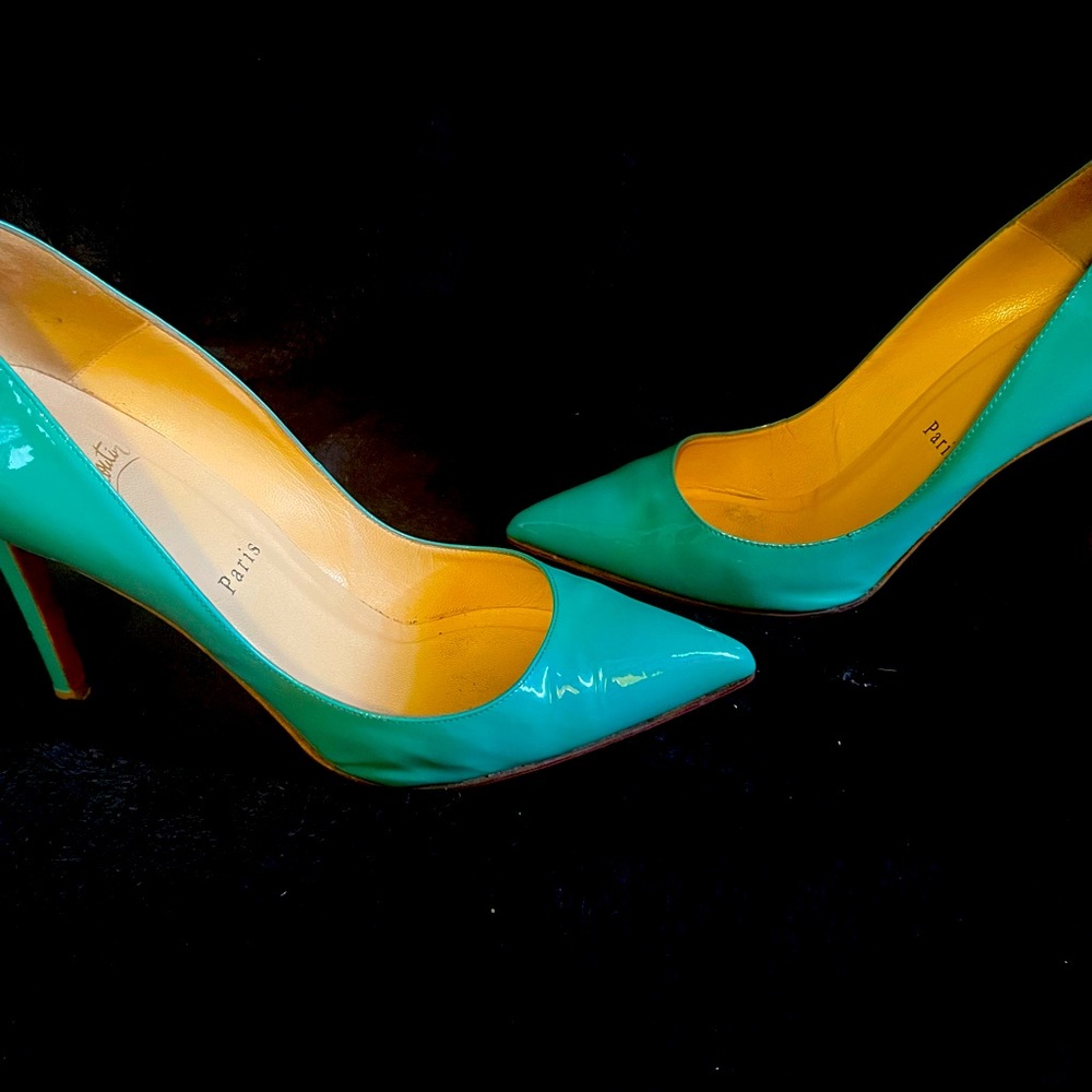 Preloved Turquoise Blue Louboutins